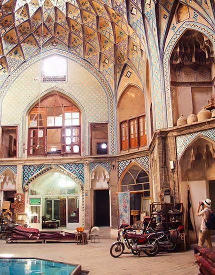 architecture of bazaar of kashan